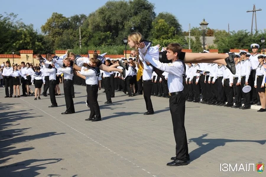 В Ізмаїлі першокурсники Дунайського інституту НУОМА склали курсантську клятву