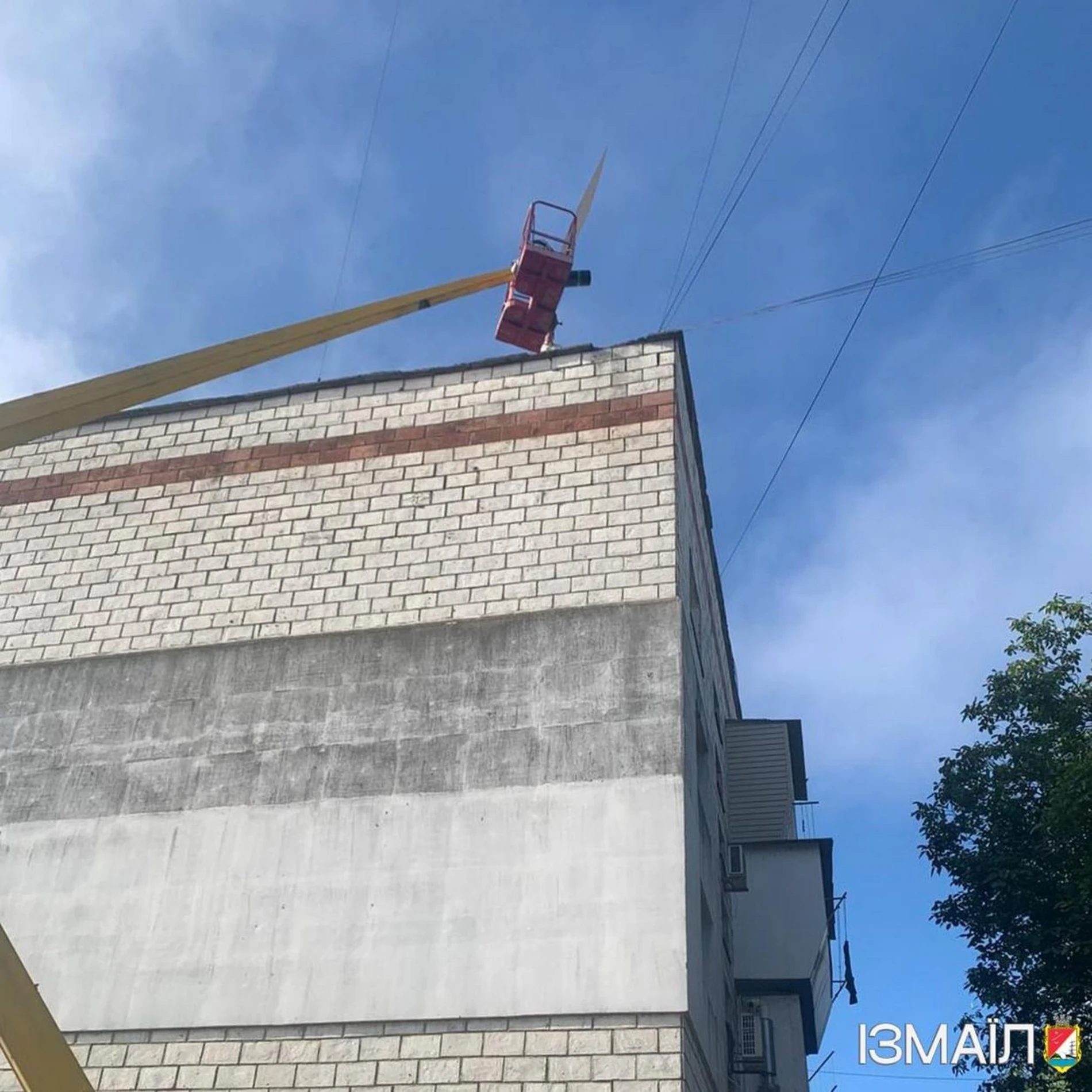 Чергова ніч обстрілу Ізмаїла: постраждав багатоквартирний будинок