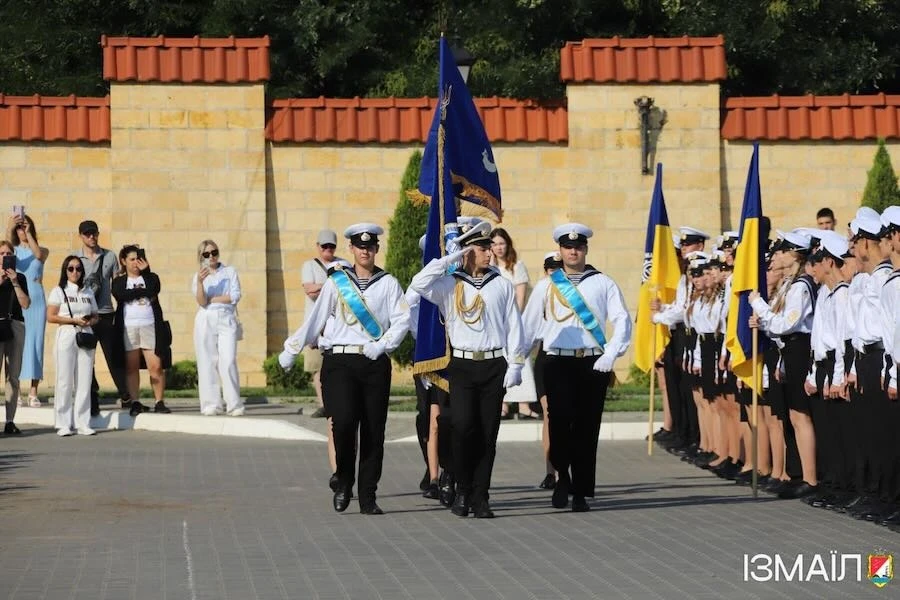 В Ізмаїлі першокурсники Дунайського інституту НУОМА склали курсантську клятву