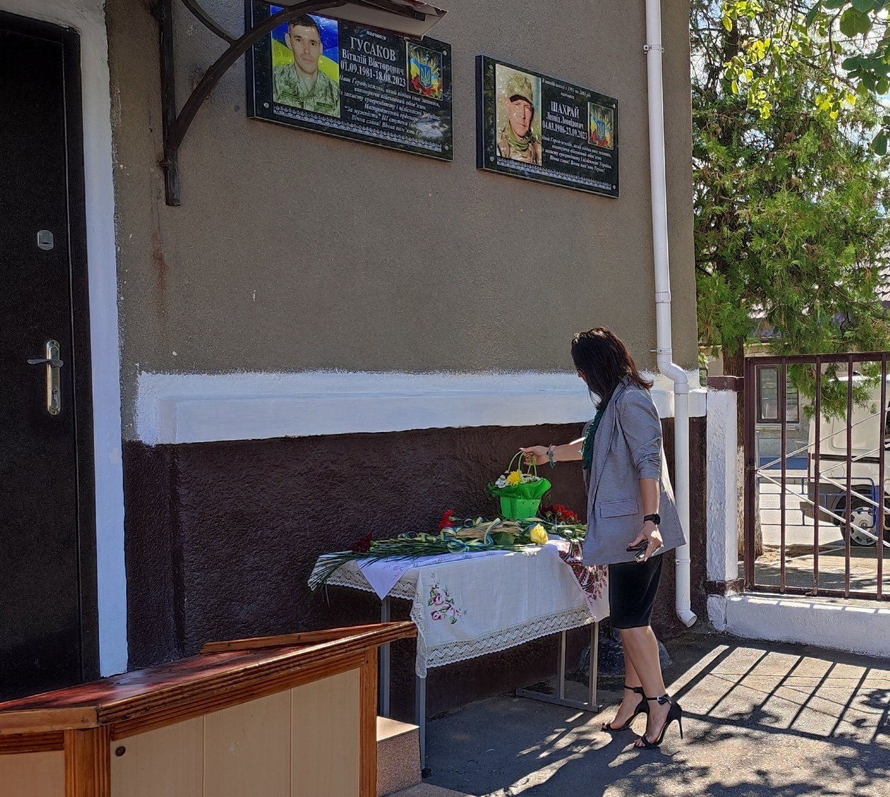 В Ізмаїлі вшанували пам'ять захисника Леоніда Шахрая, встановивши меморіальну дошку з його іменем