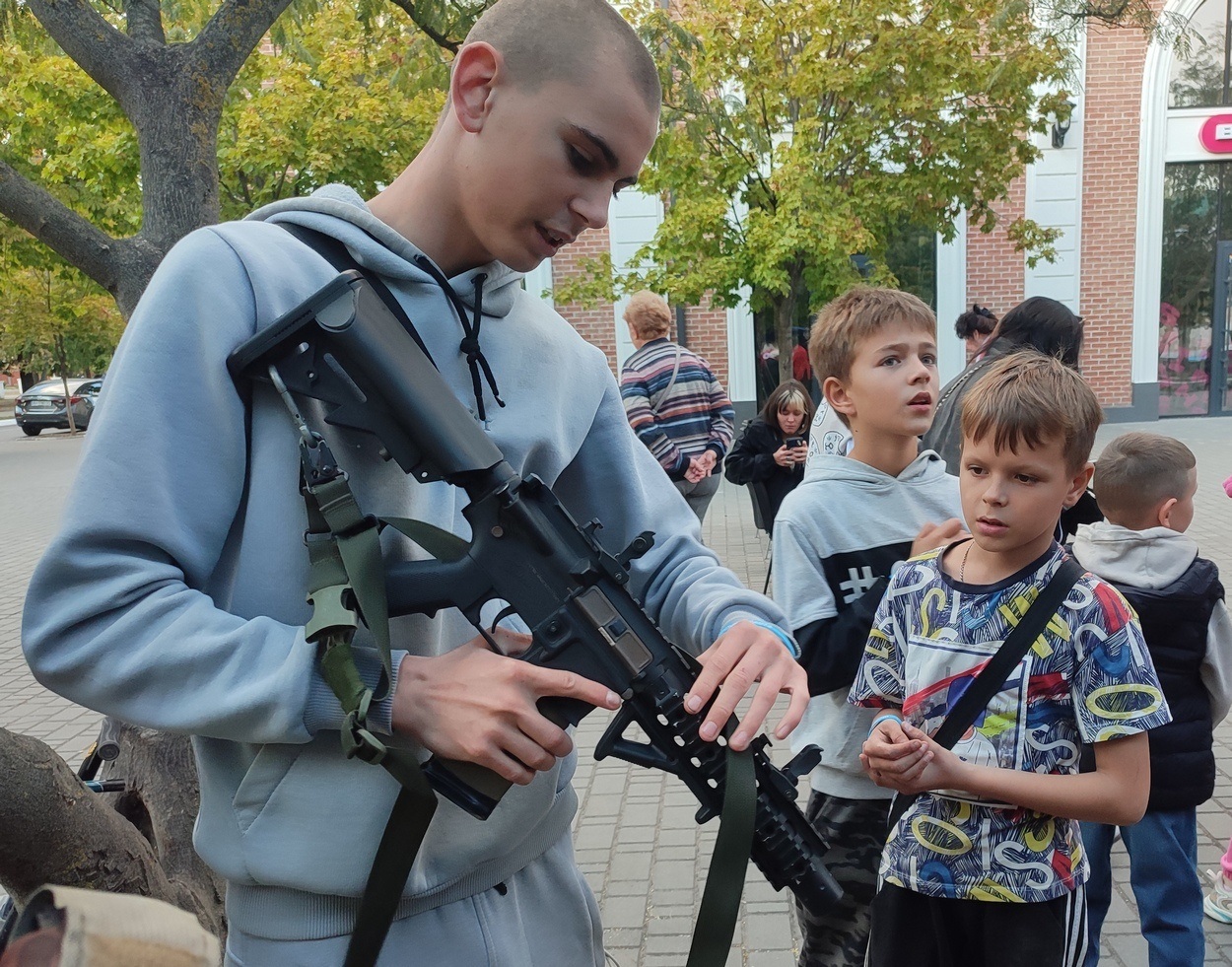 Симулятори керування дронами, тактична медицина і концерт: до Дня міста ВМС провели цікавий захід