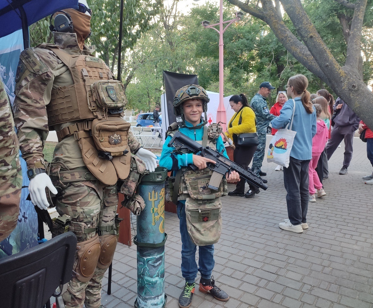 Симулятори керування дронами, тактична медицина і концерт: до Дня міста ВМС провели цікавий захід
