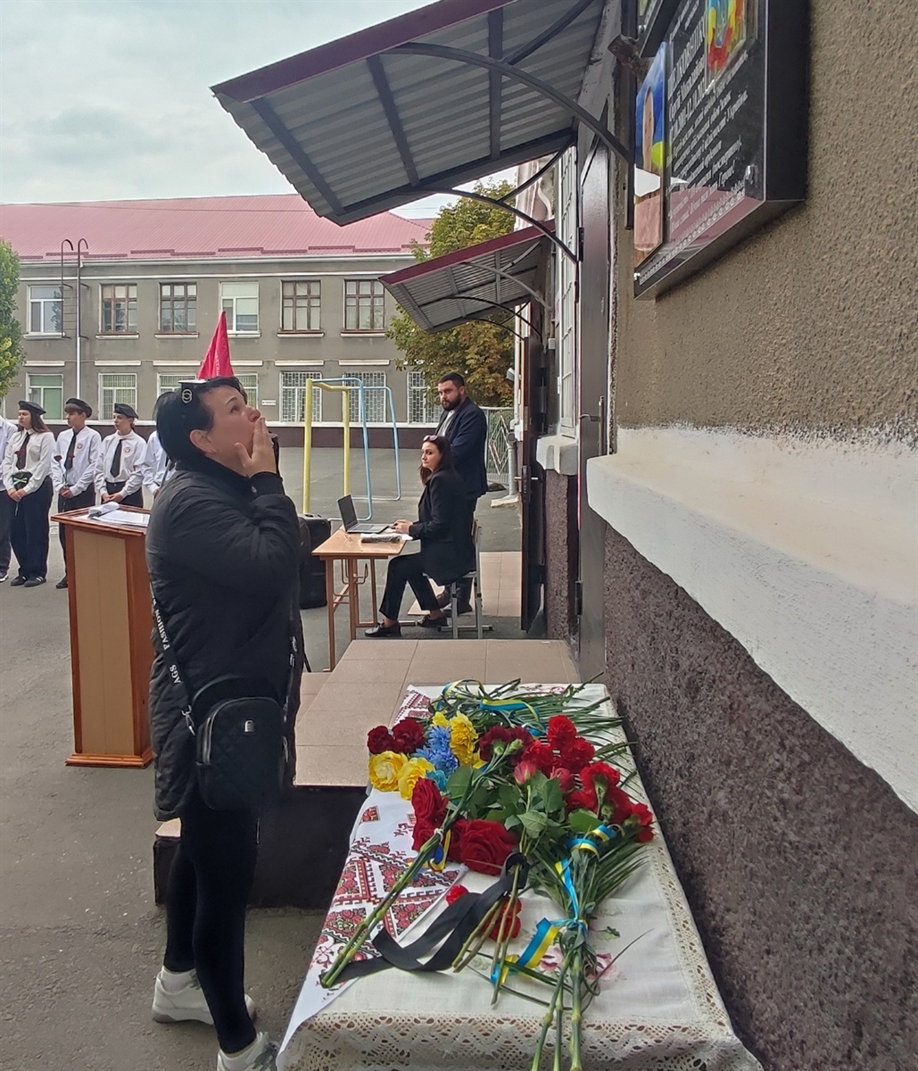 Меморіальну дошку з ім’ям ізмаїльського захисника Сергія Шелковнікова відкрили в Ізмаїлі