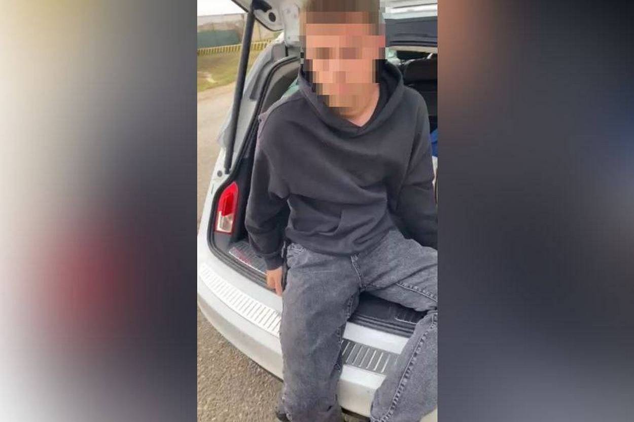 Ізмаїльські нацгвардійці на блок-посту виявили дезертира в багажнику машини