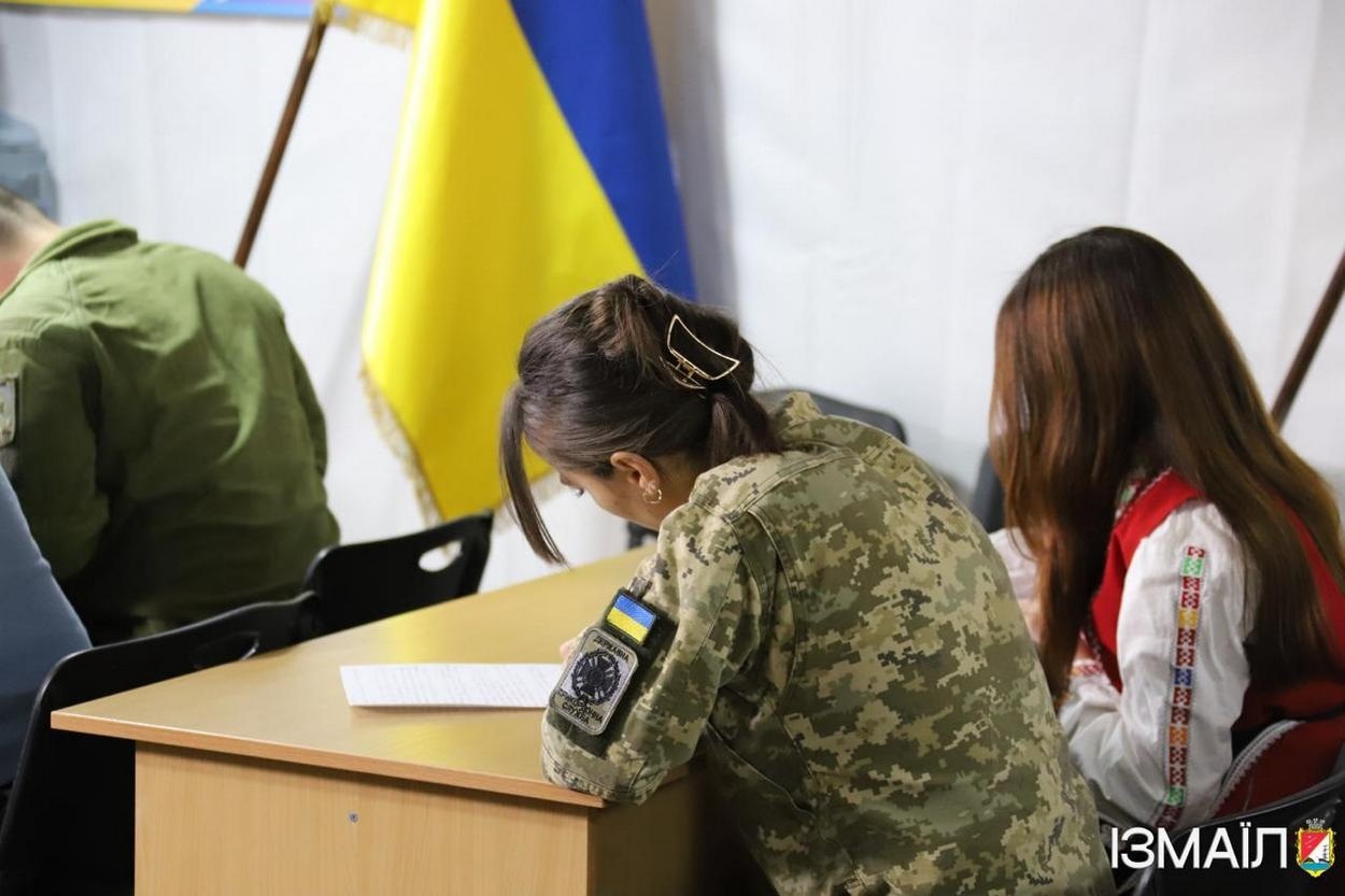 Ізмаїл разом з усією країною в прямому ефірі писав Всеукраїнський радіодиктант