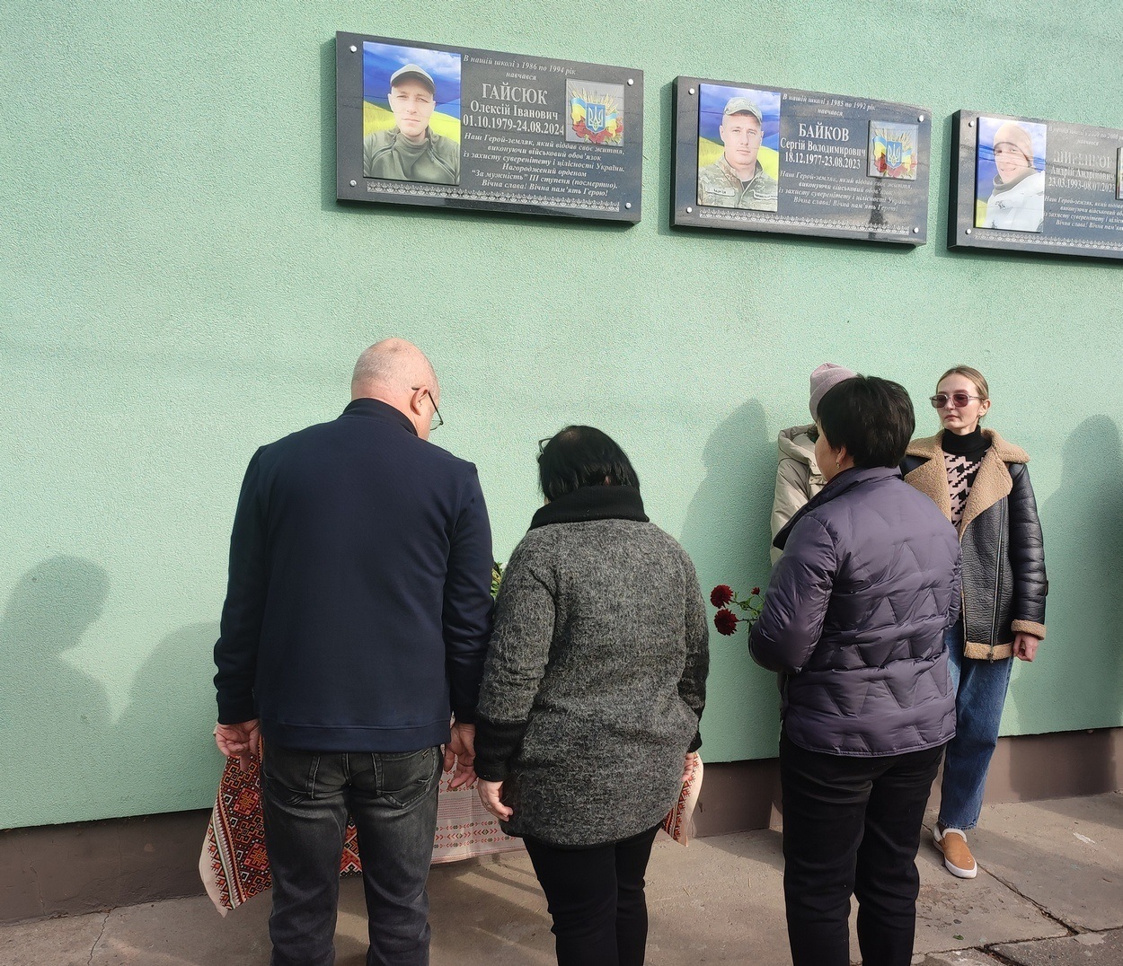 В Ізмаїлі вшанували пам'ять захисника Олексія Гайсюка: відкрито меморіальну дошку з його ім’ям