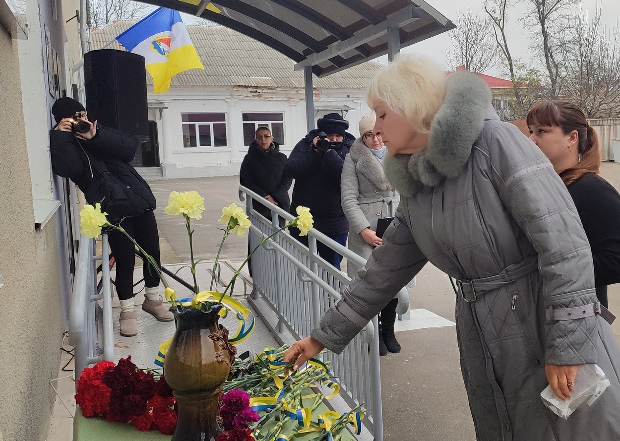 В Ізмаїлі відкрили меморіальну дошку, присвячену герою-захиснику Максиму Горбаченку