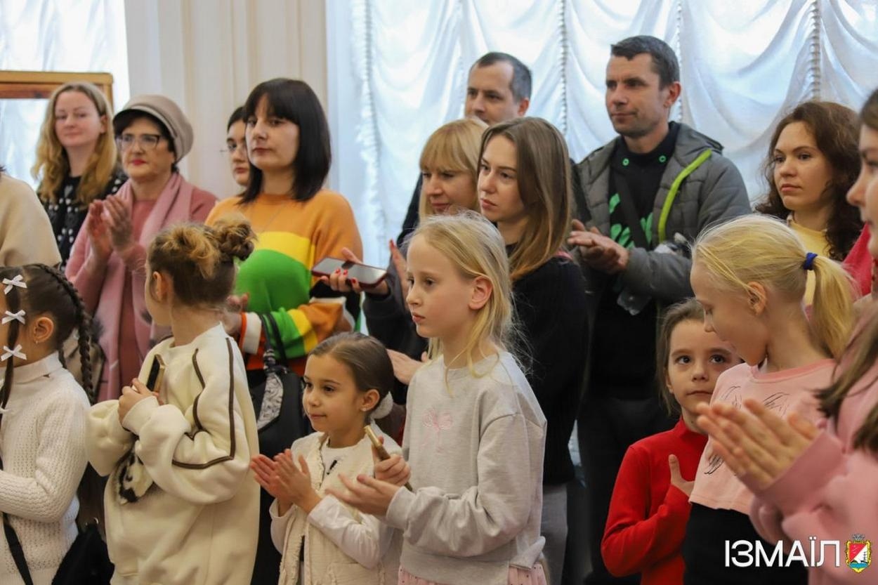 В Ізмаїлі відкрили виставку дитячої творчості «Різдвяна феєрія»