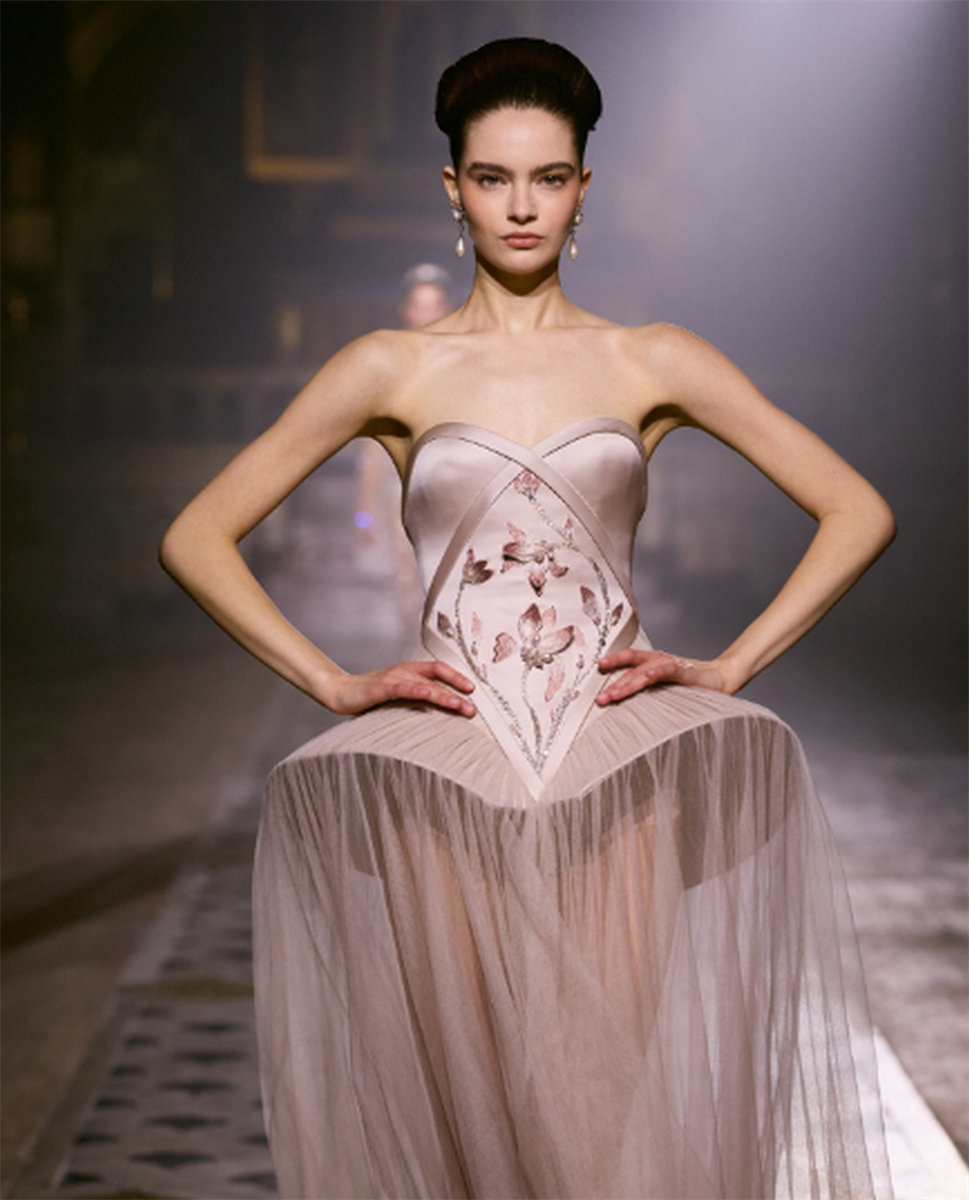 Українська модель з Ізмаїла Віра Бошкова взяла участь у Тижні моди в Парижі