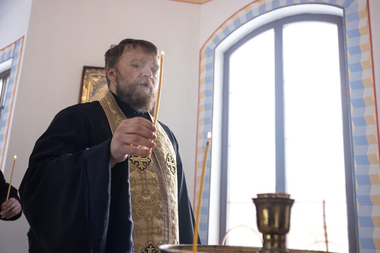 В Ізмаїлі у підрозділах Морської охорони освятили стрітенські свічки