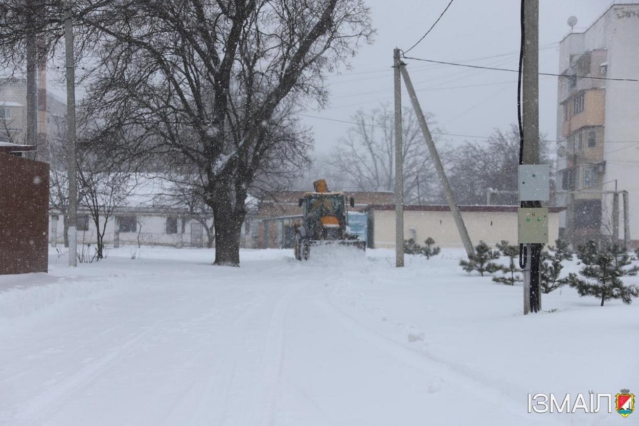 В Ізмаїлі вхурделило: місто накрив циклон