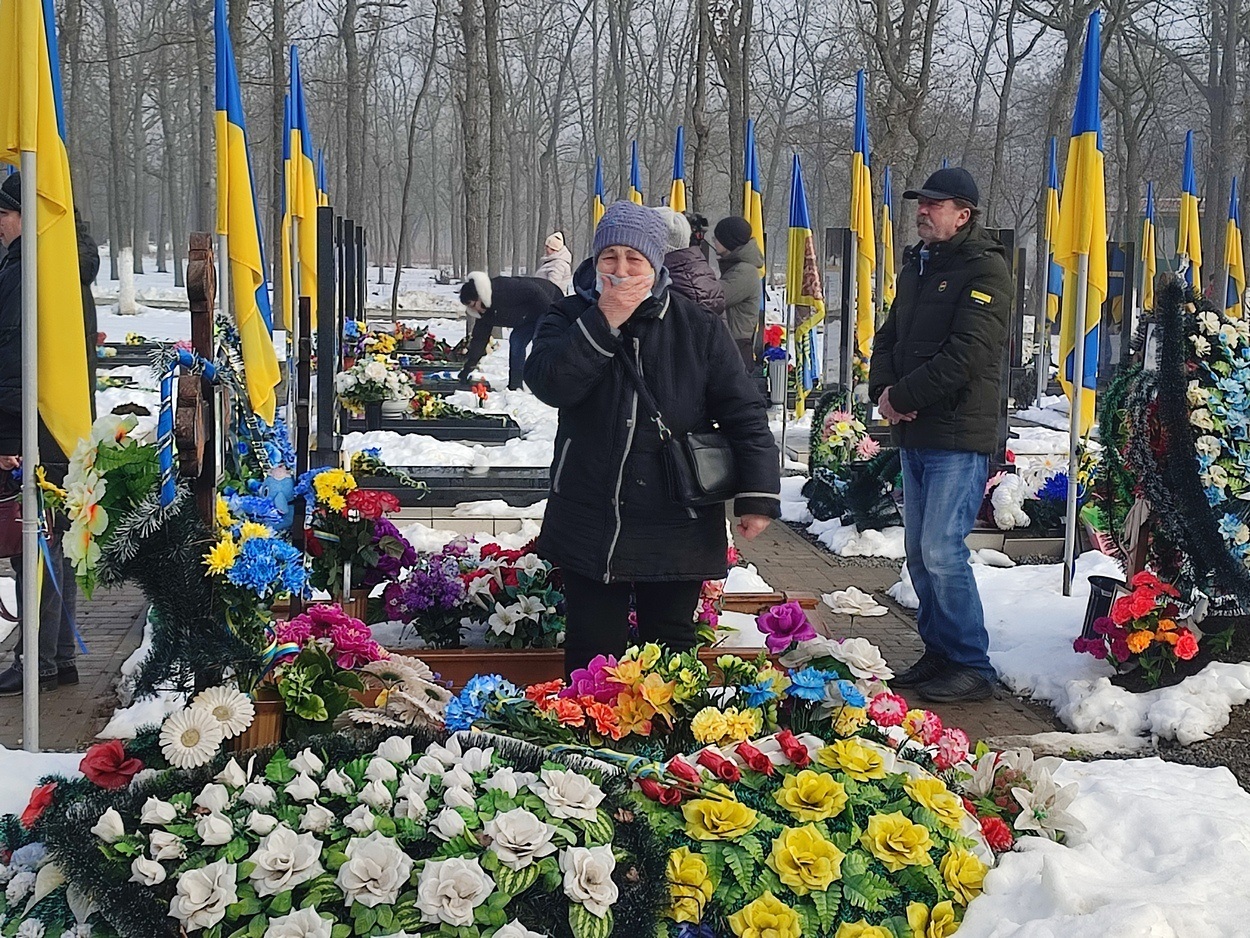 У четверту річницю повномасштабного вторгнення рф в Україну Ізмаїл вшанував пам'ять полеглих воїнів