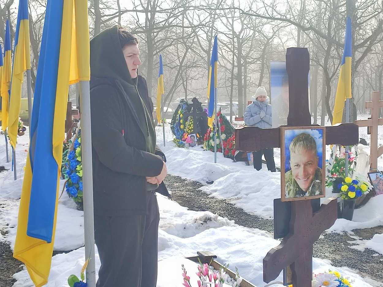 У четверту річницю повномасштабного вторгнення рф в Україну Ізмаїл вшанував пам'ять полеглих воїнів