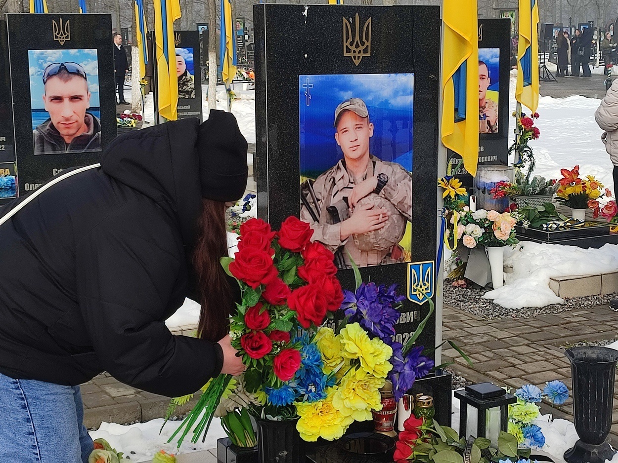 У четверту річницю повномасштабного вторгнення рф в Україну Ізмаїл вшанував пам'ять полеглих воїнів