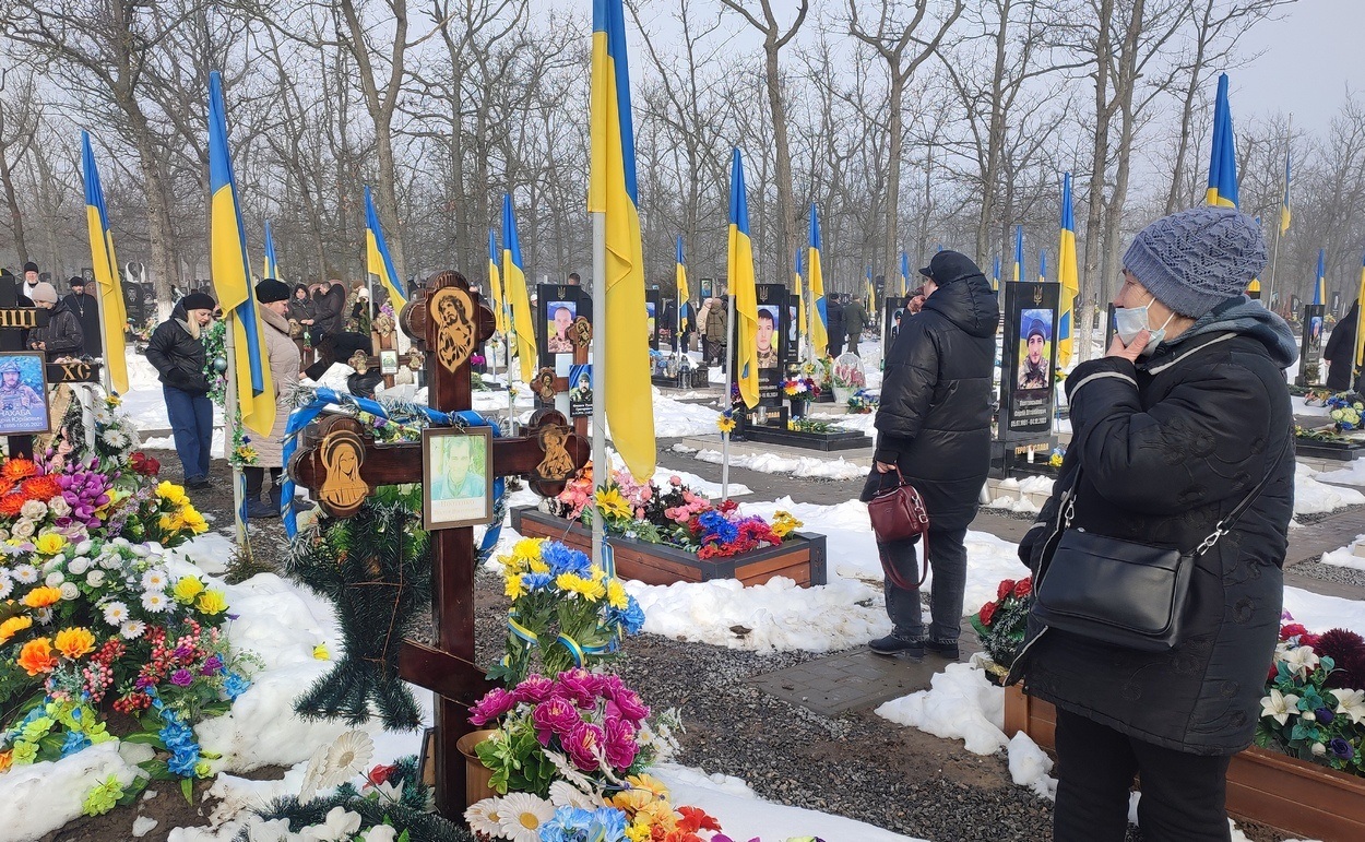 У четверту річницю повномасштабного вторгнення рф в Україну Ізмаїл вшанував пам'ять полеглих воїнів