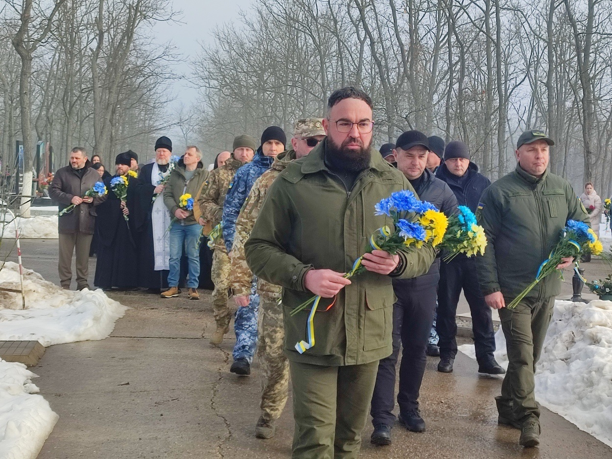 У четверту річницю повномасштабного вторгнення рф в Україну Ізмаїл вшанував пам'ять полеглих воїнів