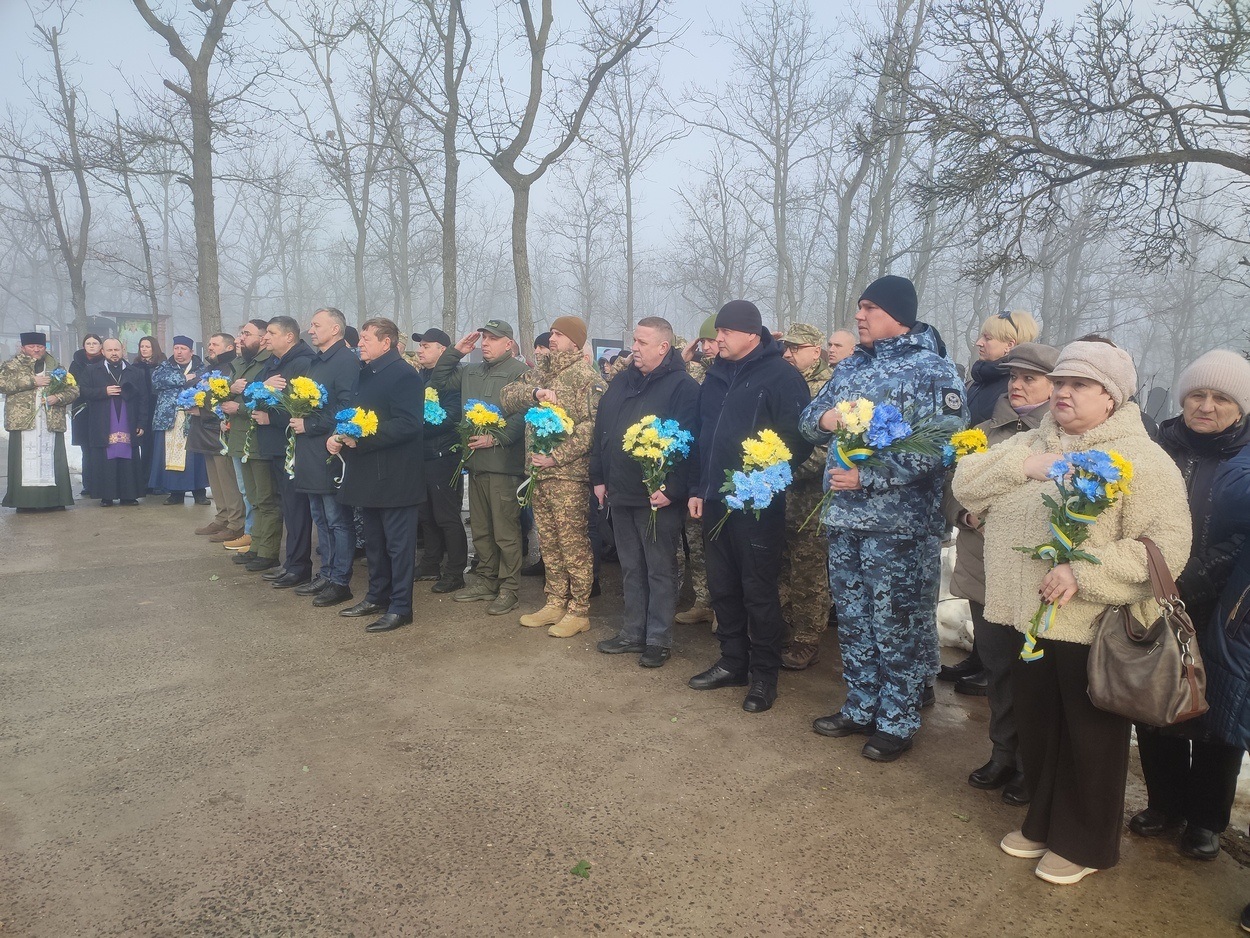 У четверту річницю повномасштабного вторгнення рф в Україну Ізмаїл вшанував пам'ять полеглих воїнів