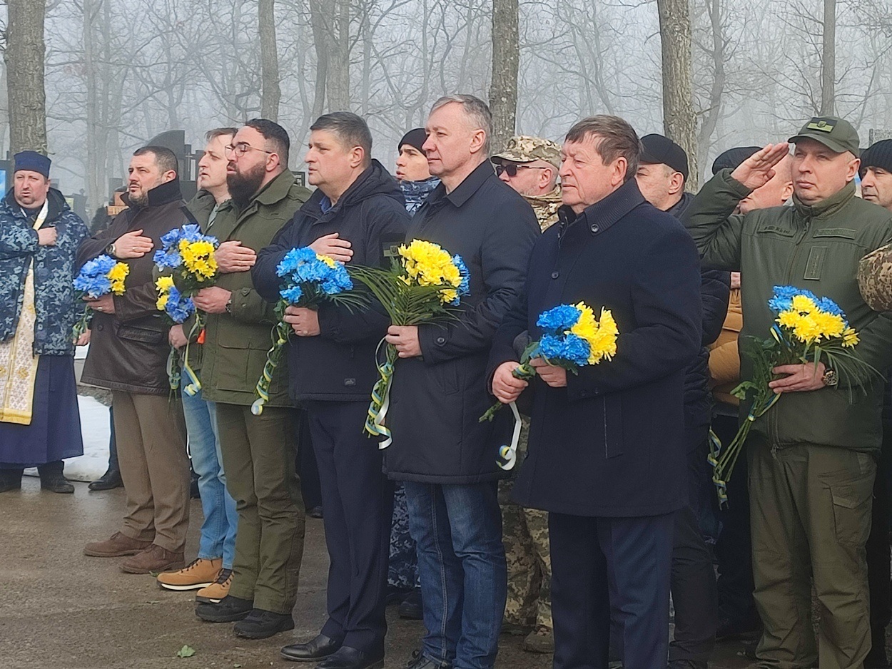 У четверту річницю повномасштабного вторгнення рф в Україну Ізмаїл вшанував пам'ять полеглих воїнів