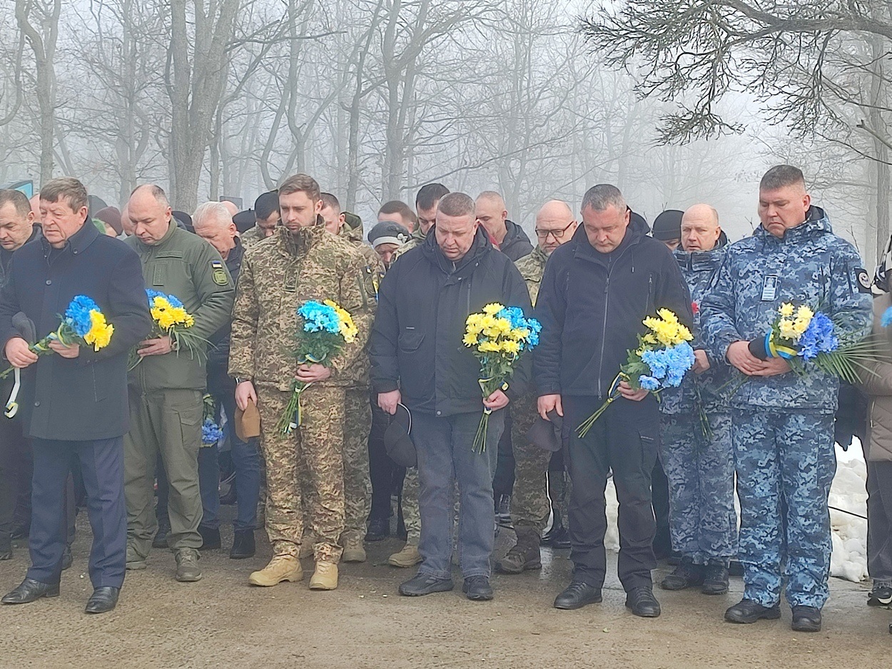 У четверту річницю повномасштабного вторгнення рф в Україну Ізмаїл вшанував пам'ять полеглих воїнів
