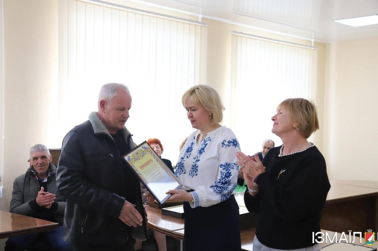 В Ізмаїлі напередодні професійного свята привітали кращих працівників галузі ЖКГ