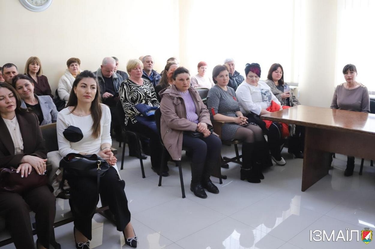 В Ізмаїлі напередодні професійного свята привітали кращих працівників галузі ЖКГ