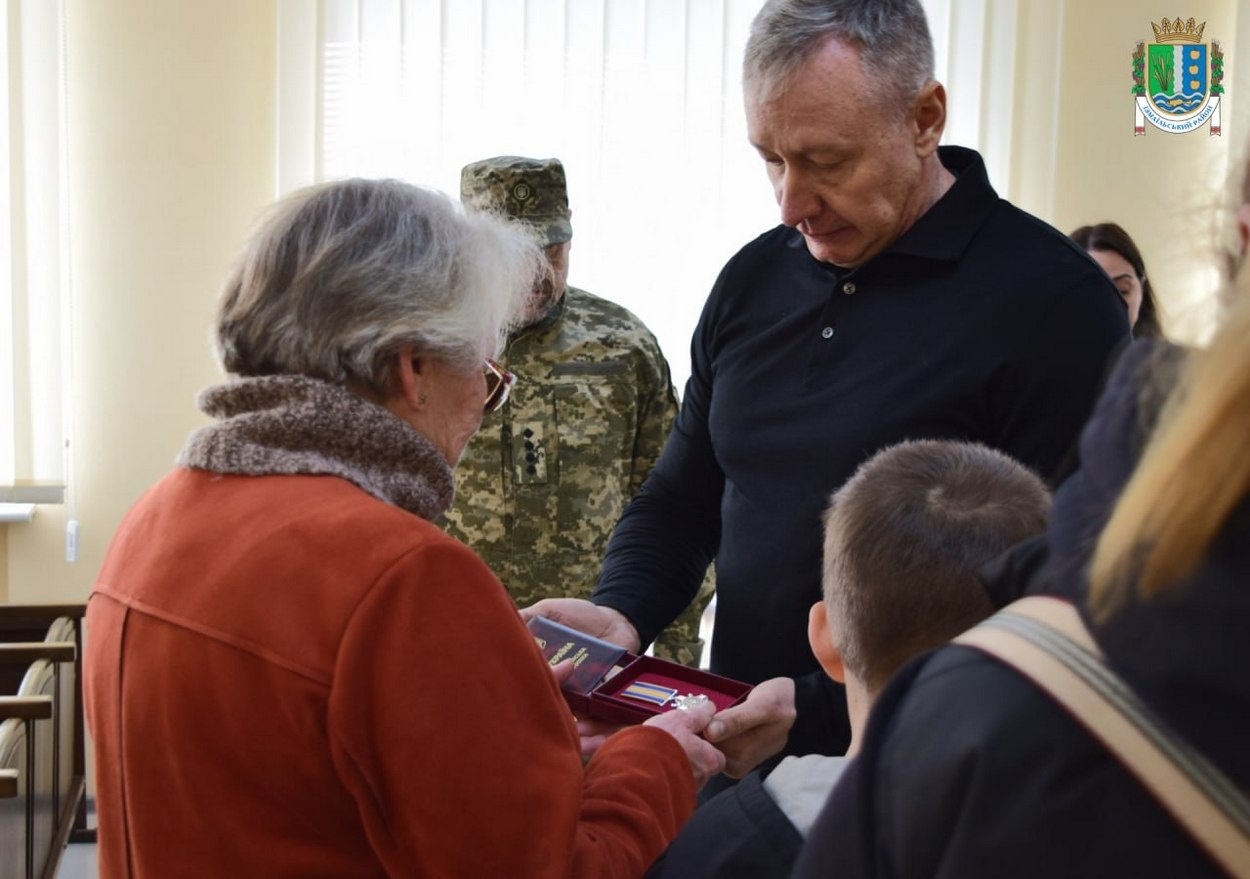 В Ізмаїлі родинам полеглих військових вручили посмертні відзнаки