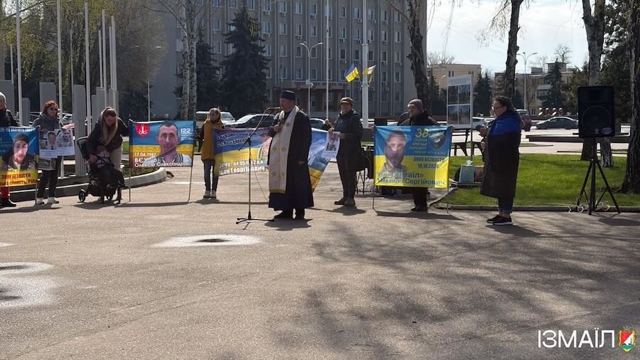 Боротьба за кожного триває: в Ізмаїлі пройшла мирна акція на тлі чергового обміну полоненими