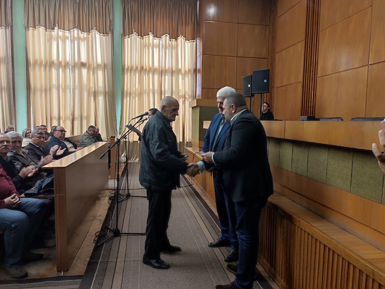 40 років потому: в Ізмаїлі пам’ятними медалями нагородили ліквідаторів аварії на ЧАЕС