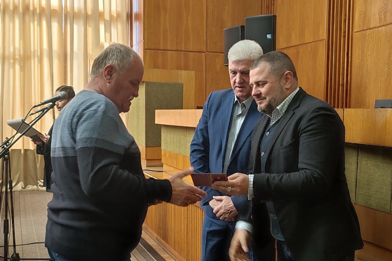 40 років потому: в Ізмаїлі пам’ятними медалями нагородили ліквідаторів аварії на ЧАЕС