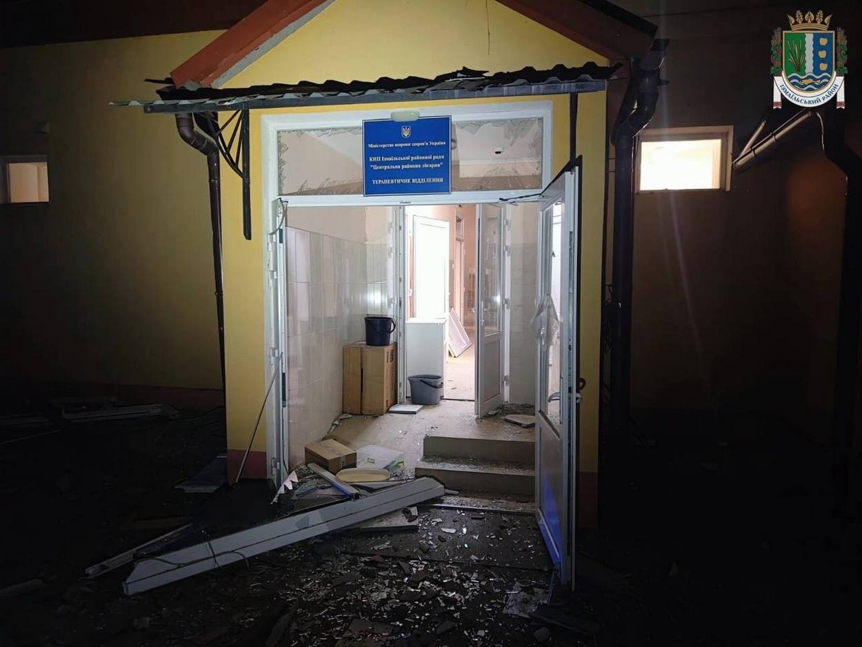 Росіяни знову завдали удар шахедами по Ізмаїлу: зруйновано лікарню, є постраждалі