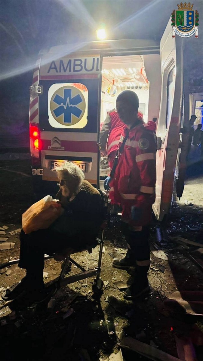 Росіяни знову завдали удар шахедами по Ізмаїлу: зруйновано лікарню, є постраждалі