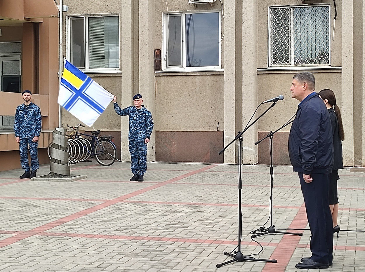 В Ізмаїлі підняли прапор Військово-морських Сил ЗСУ