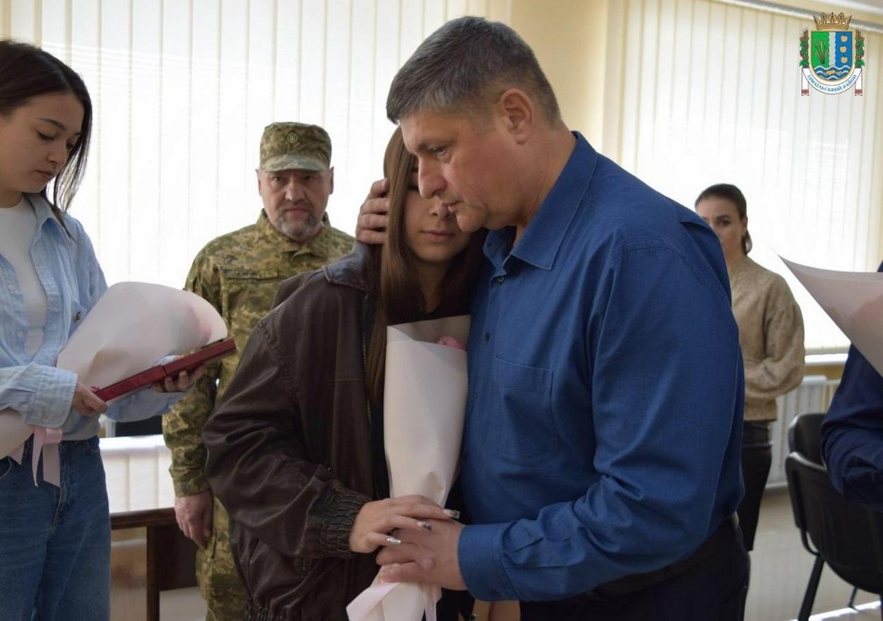 В Ізмаїлі посмертні нагороди вручили родинам полеглих захисників