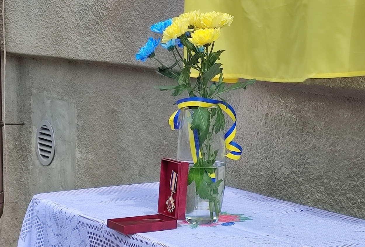 Меморіальну дошку з ім’ям полеглого воїна Сергія Семененка відкрили в Ізмаїлі
