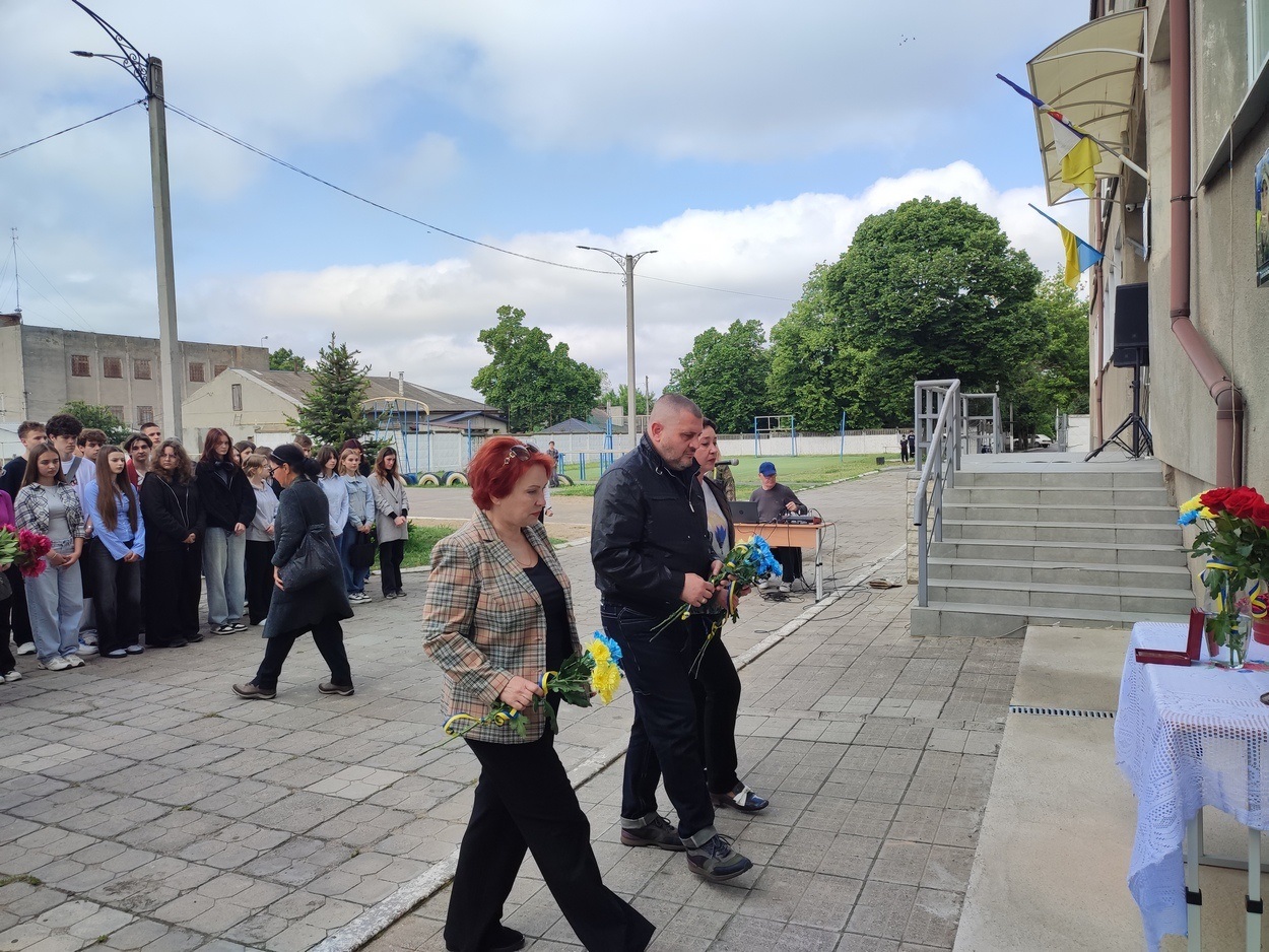 Меморіальну дошку з ім’ям полеглого воїна Сергія Семененка відкрили в Ізмаїлі