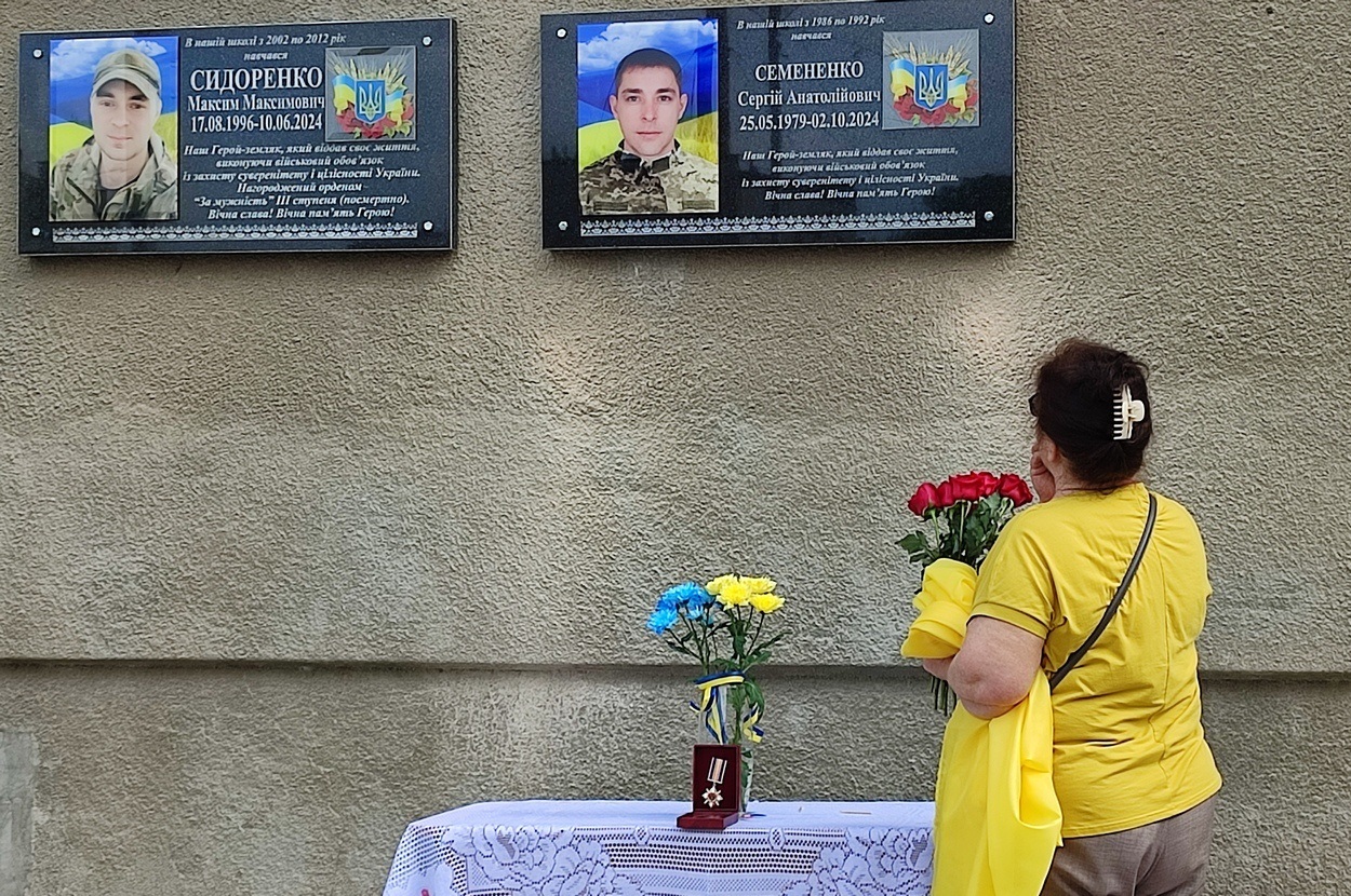 Меморіальну дошку з ім’ям полеглого воїна Сергія Семененка відкрили в Ізмаїлі