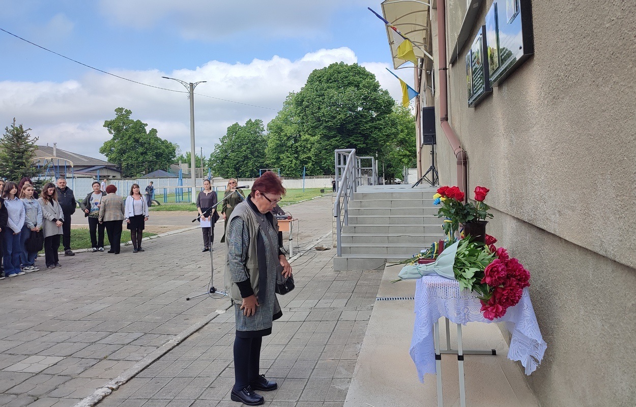 Меморіальну дошку з ім’ям полеглого воїна Сергія Семененка відкрили в Ізмаїлі