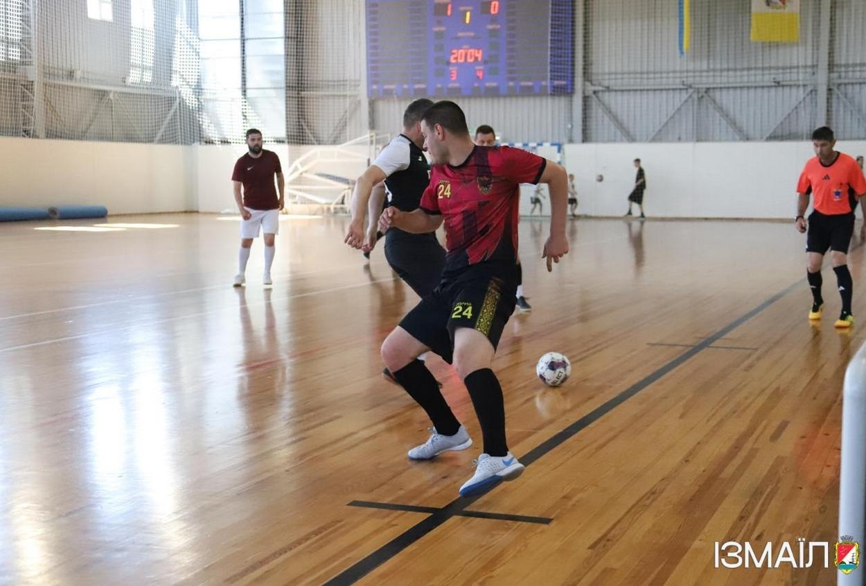 В Палаці спорту Ізмаїла відбулися змагання з баскетболу та футзалу