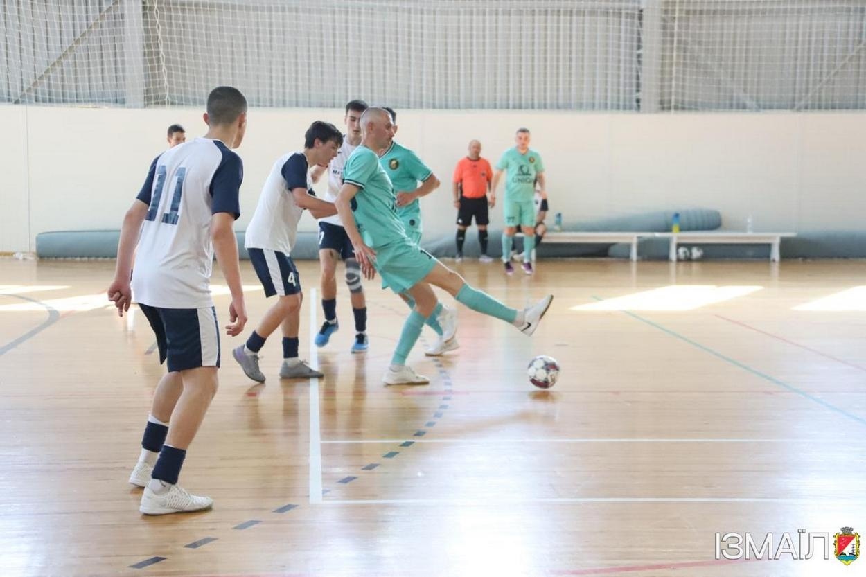 В Палаці спорту Ізмаїла відбулися змагання з баскетболу та футзалу