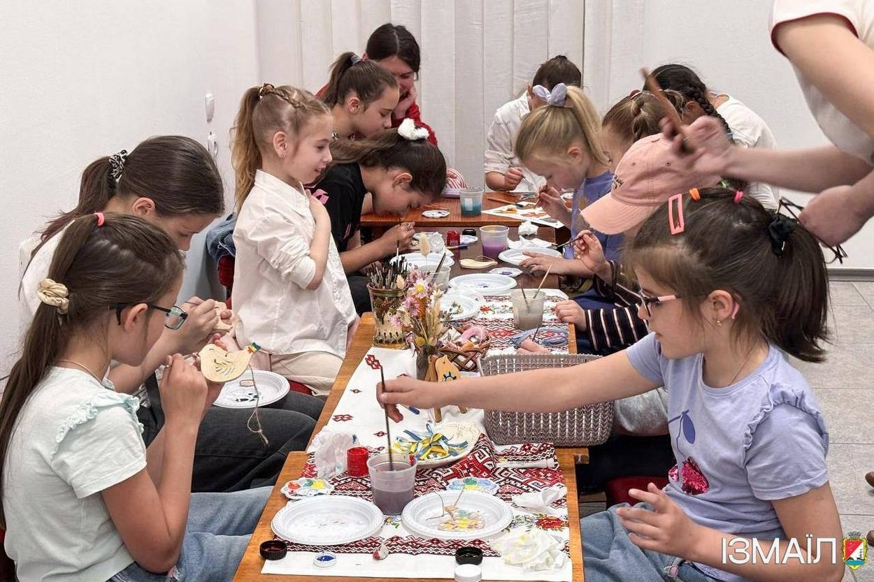 В Ізмаїльській картинній галереї відкрилася Міжнародна виставка-конкурс «Дунай – ріка дружби»