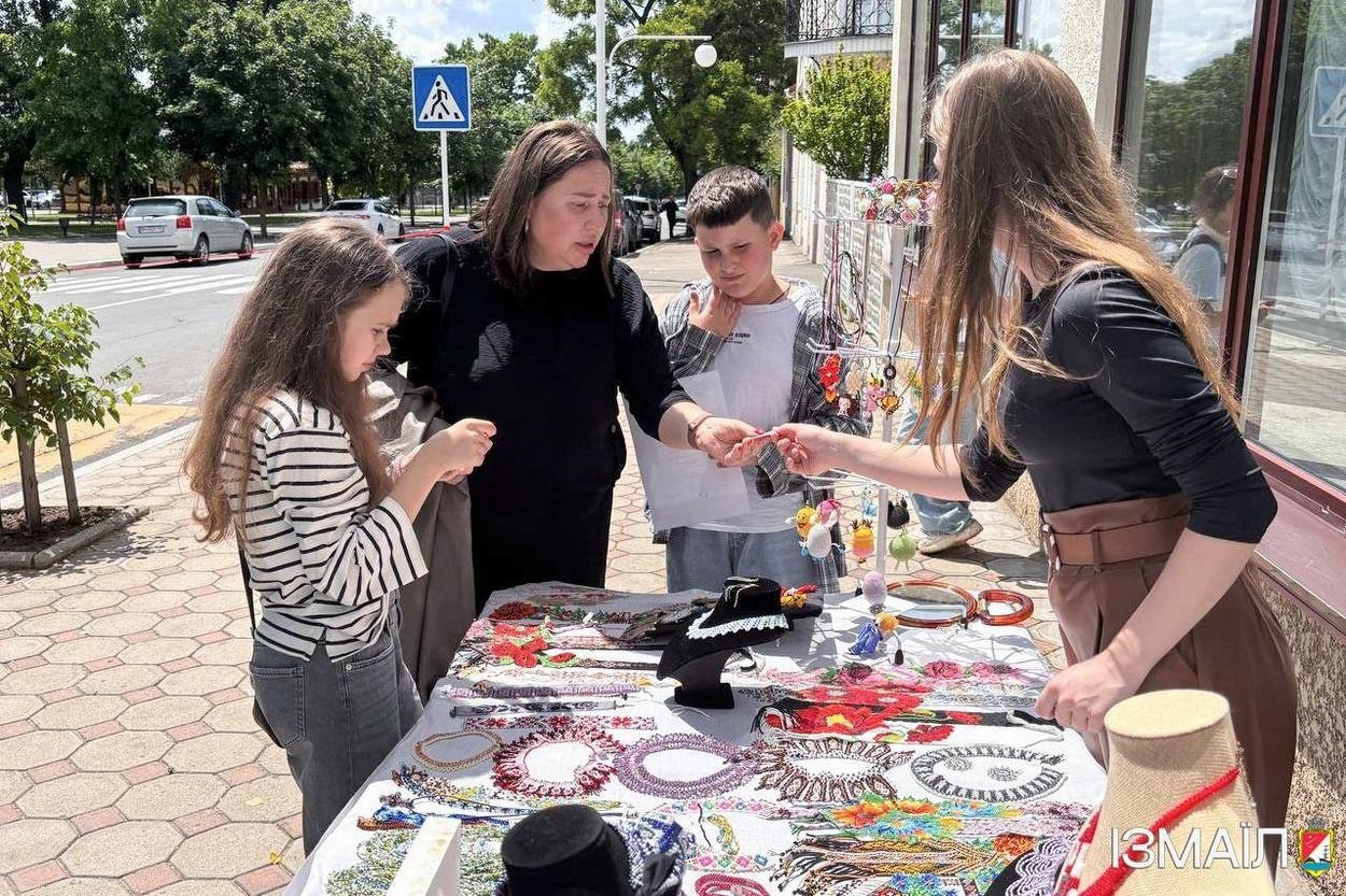 В Ізмаїльській картинній галереї відкрилася Міжнародна виставка-конкурс «Дунай – ріка дружби»