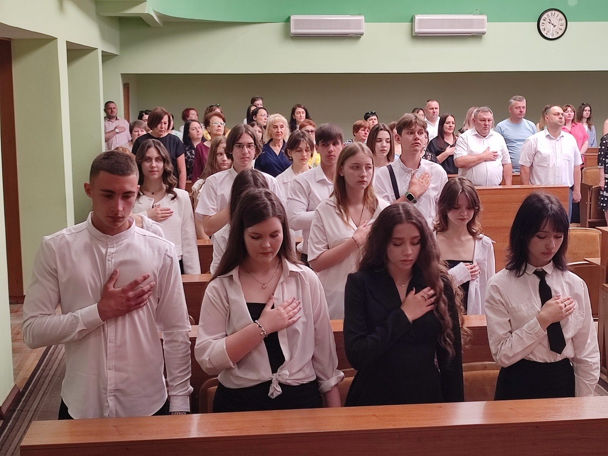 В Ізмаїлі урочисто відзначили найкращих випускників ліцеїв міста