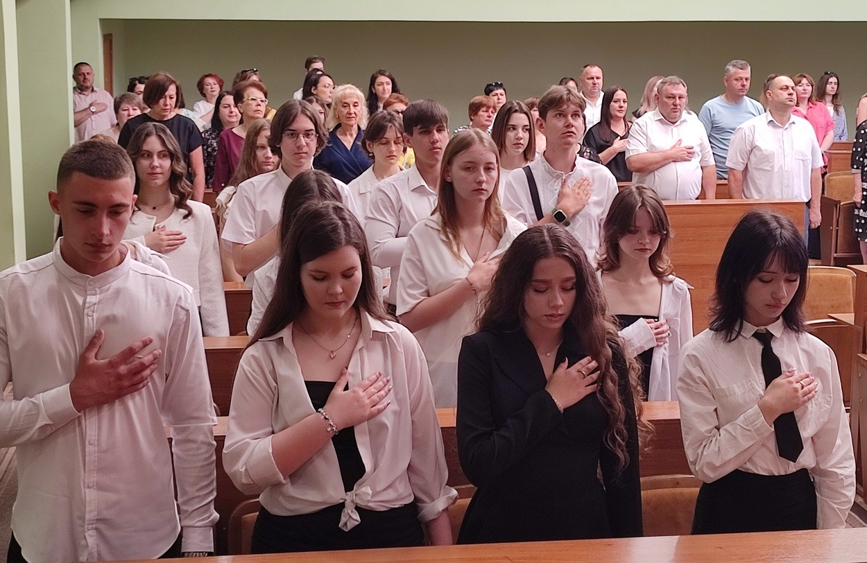 В Ізмаїлі урочисто відзначили найкращих випускників ліцеїв міста