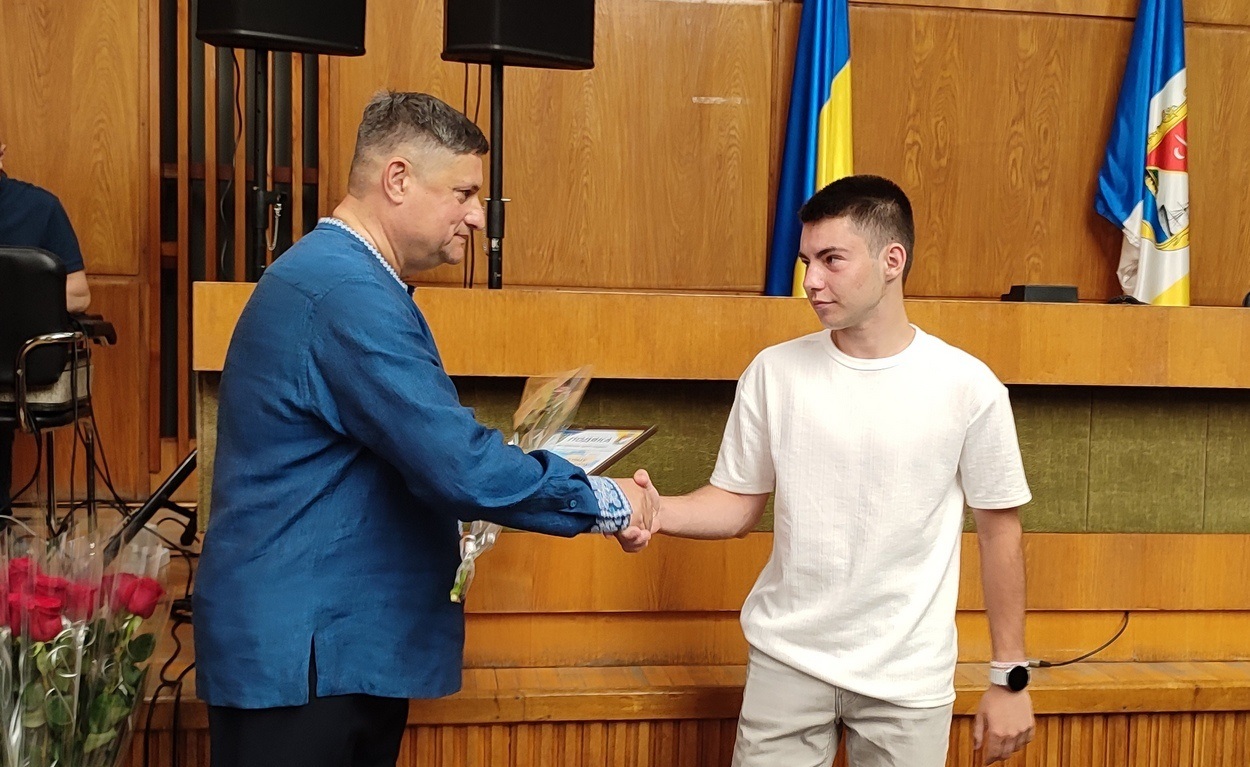 В Ізмаїлі урочисто відзначили найкращих випускників ліцеїв міста