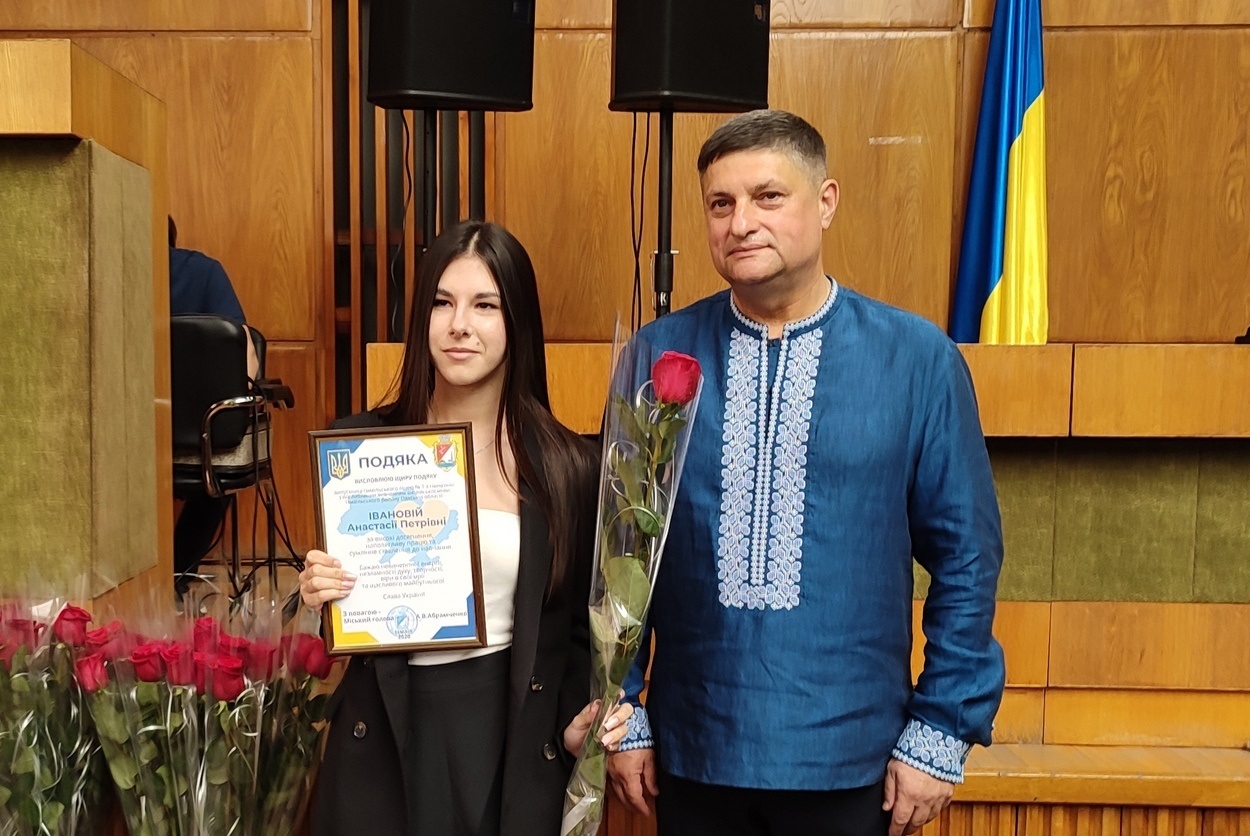 В Ізмаїлі урочисто відзначили найкращих випускників ліцеїв міста