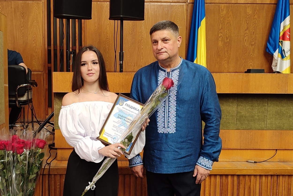 В Ізмаїлі урочисто відзначили найкращих випускників ліцеїв міста