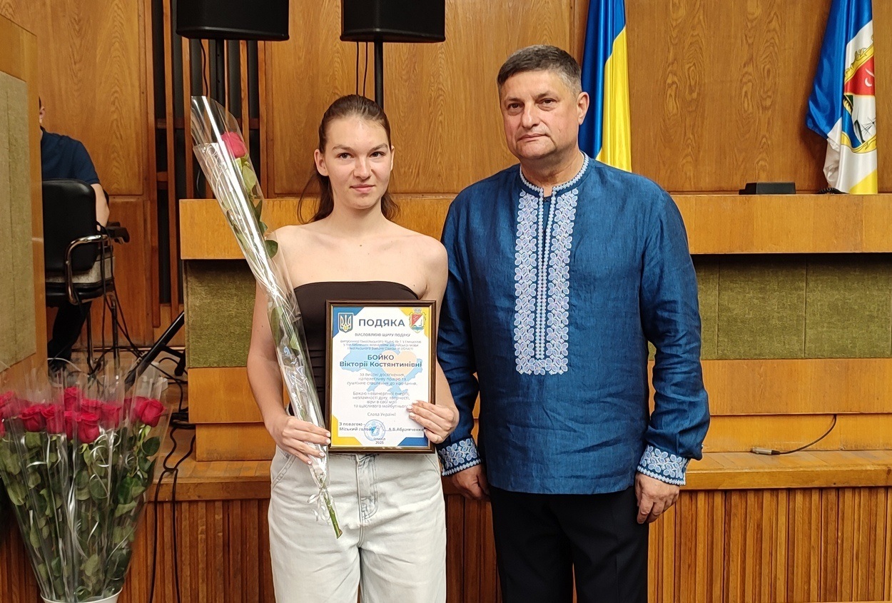 В Ізмаїлі урочисто відзначили найкращих випускників ліцеїв міста