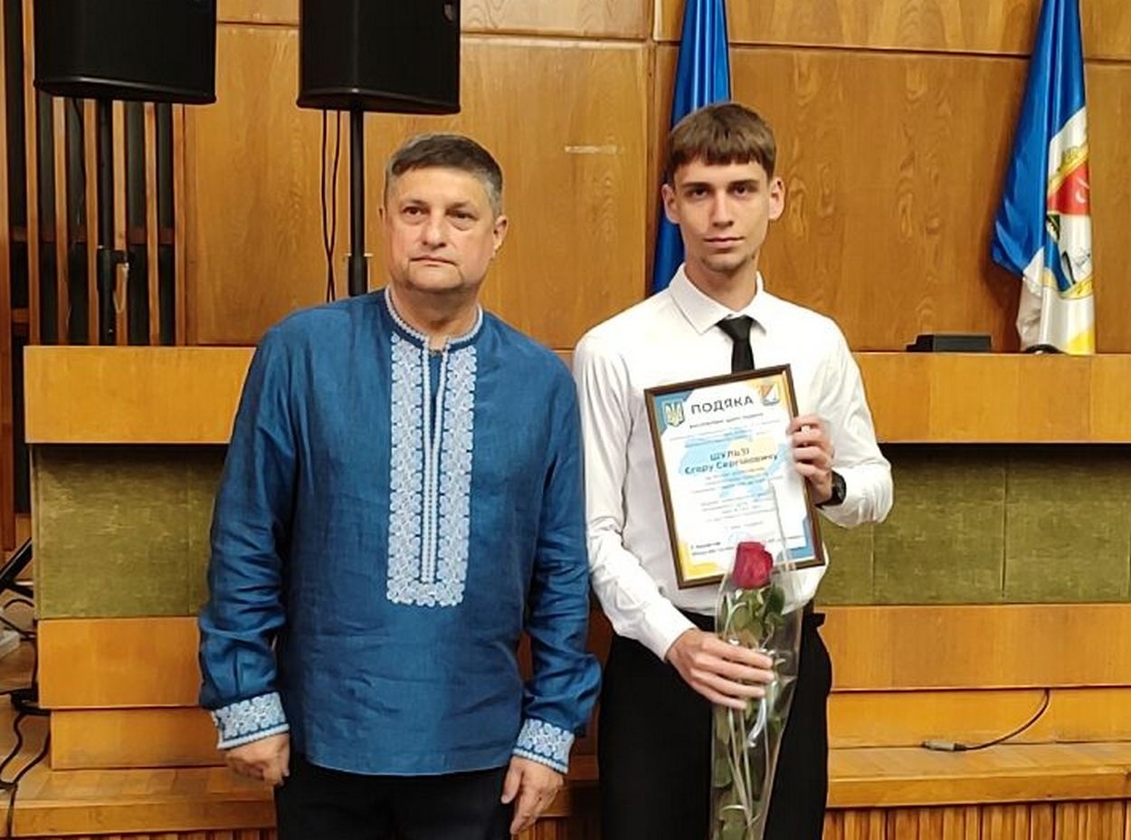 В Ізмаїлі урочисто відзначили найкращих випускників ліцеїв міста
