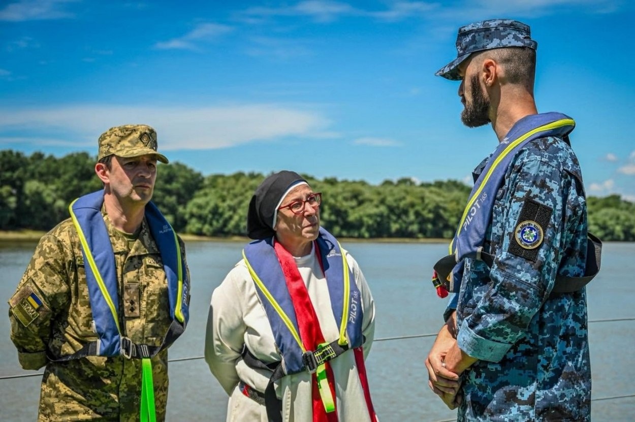 Ізмаїльські прикордонники отримали від іспанського благодійного фонду шість автомобілів