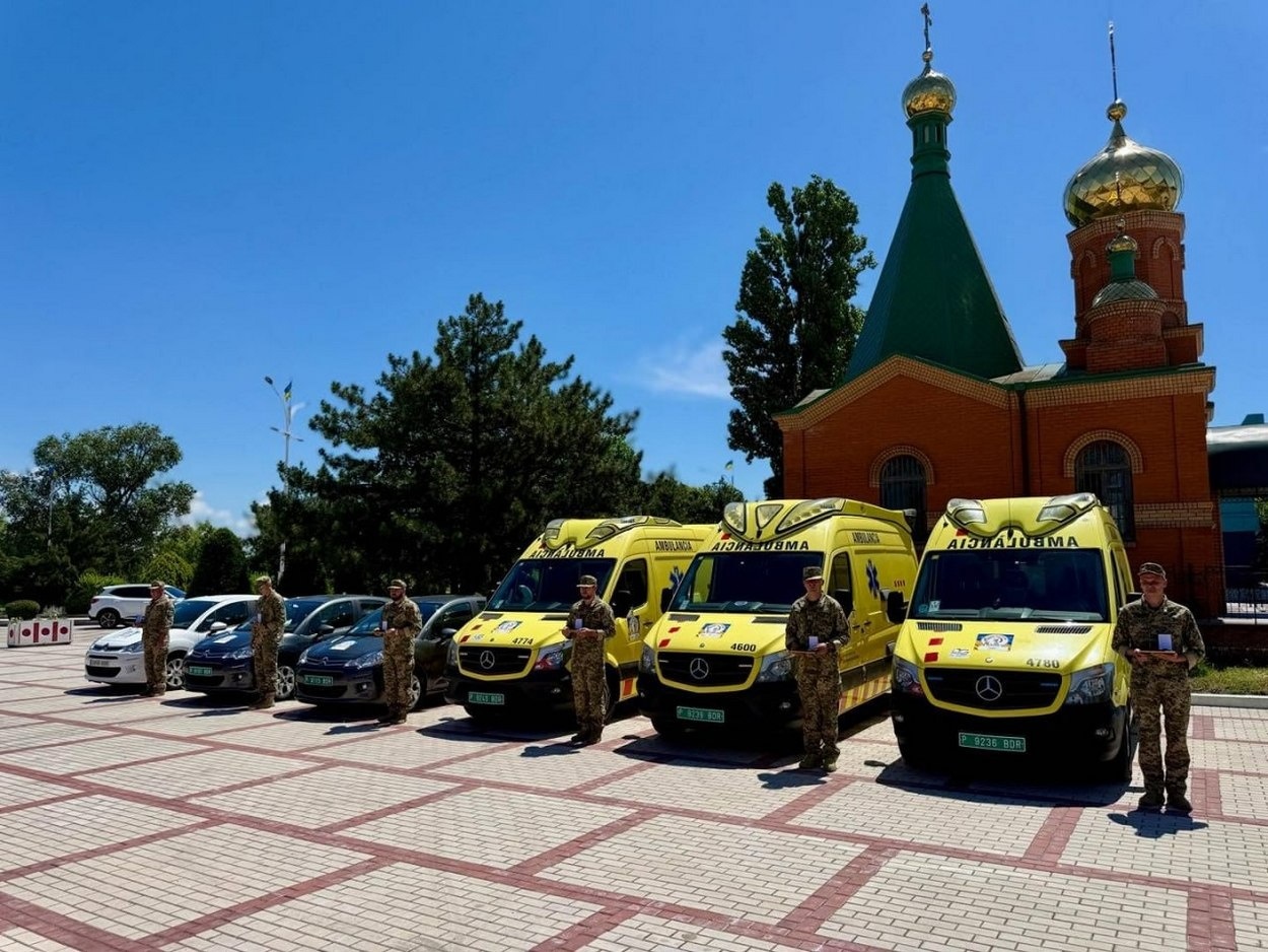 Ізмаїльські прикордонники отримали від іспанського благодійного фонду шість автомобілів